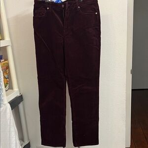 Well Worn Women's Straight Leg Jeans - Deep Burgundy NWT